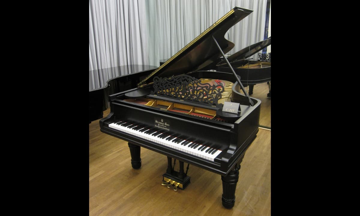 piano