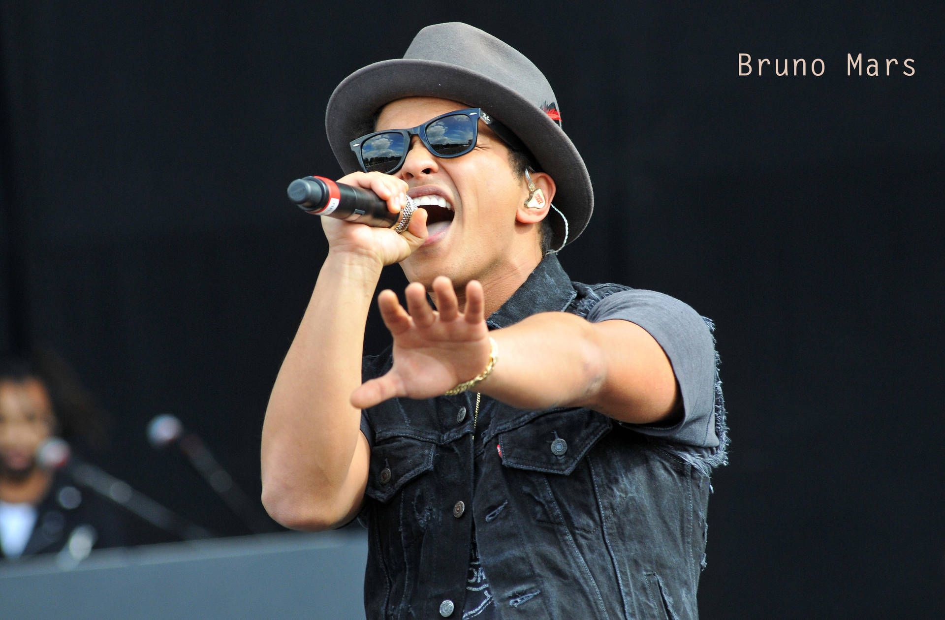 Bruno Mars.jpg